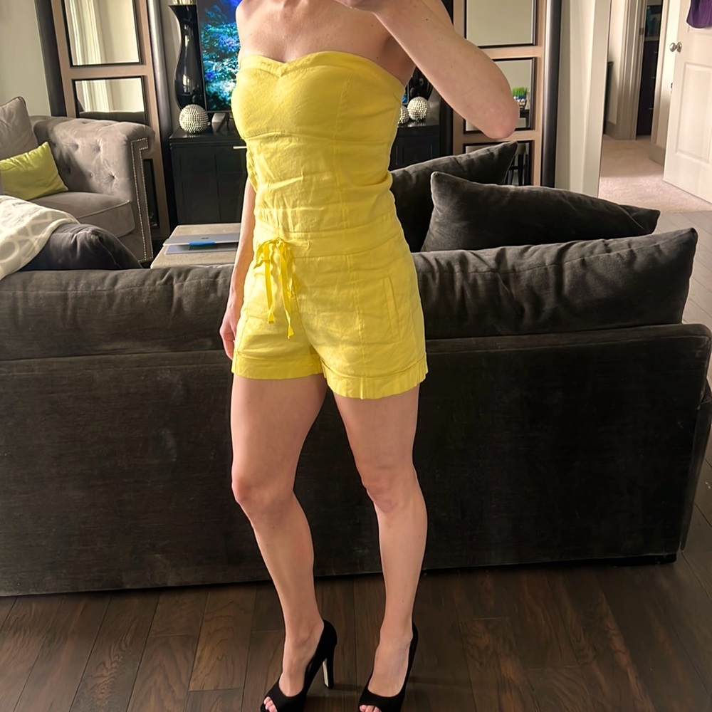 Bebe Romper - worn once. Nothing wrong with, just don’t wear/cleaning closet.
